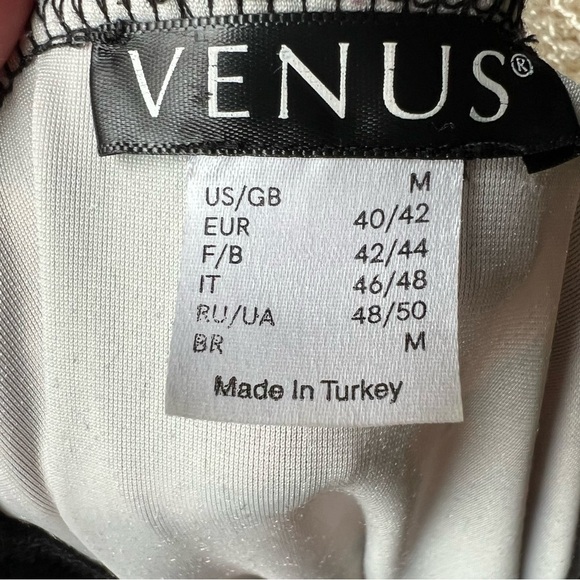 Venus Floral Bell Sleeve Dress – Size M – Black Pink Roses – Made in Turkey - Picture 6 of 9